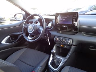 TOYOTA Yaris 1.0 active